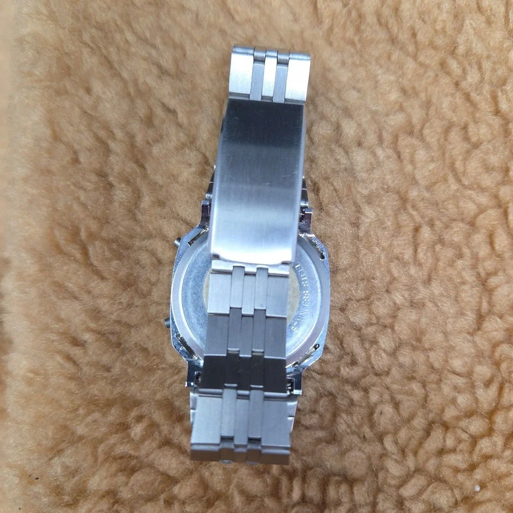 VTG Mens Texas Instruments LCD Steel Tone Quartz Watch - Untested Needs Battery